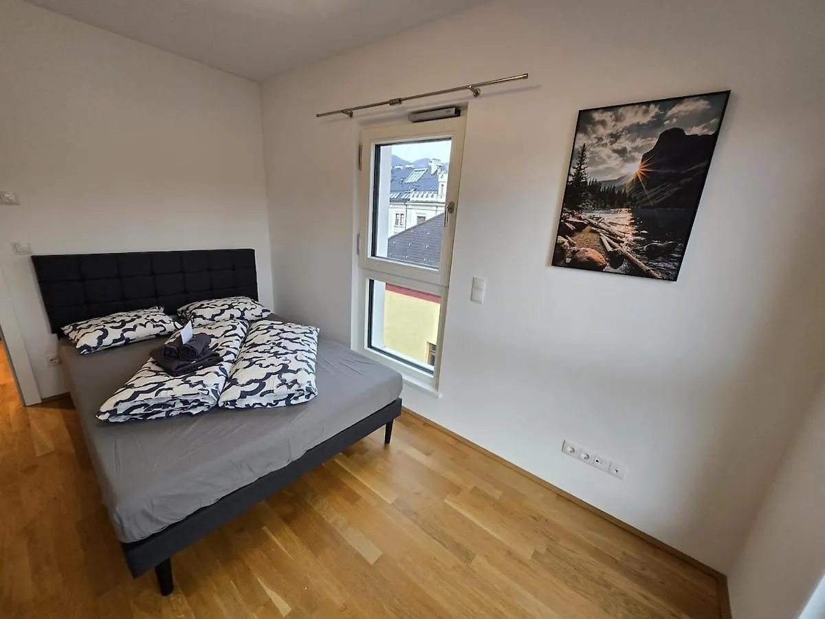 Central Innsbruck Apartment Austria