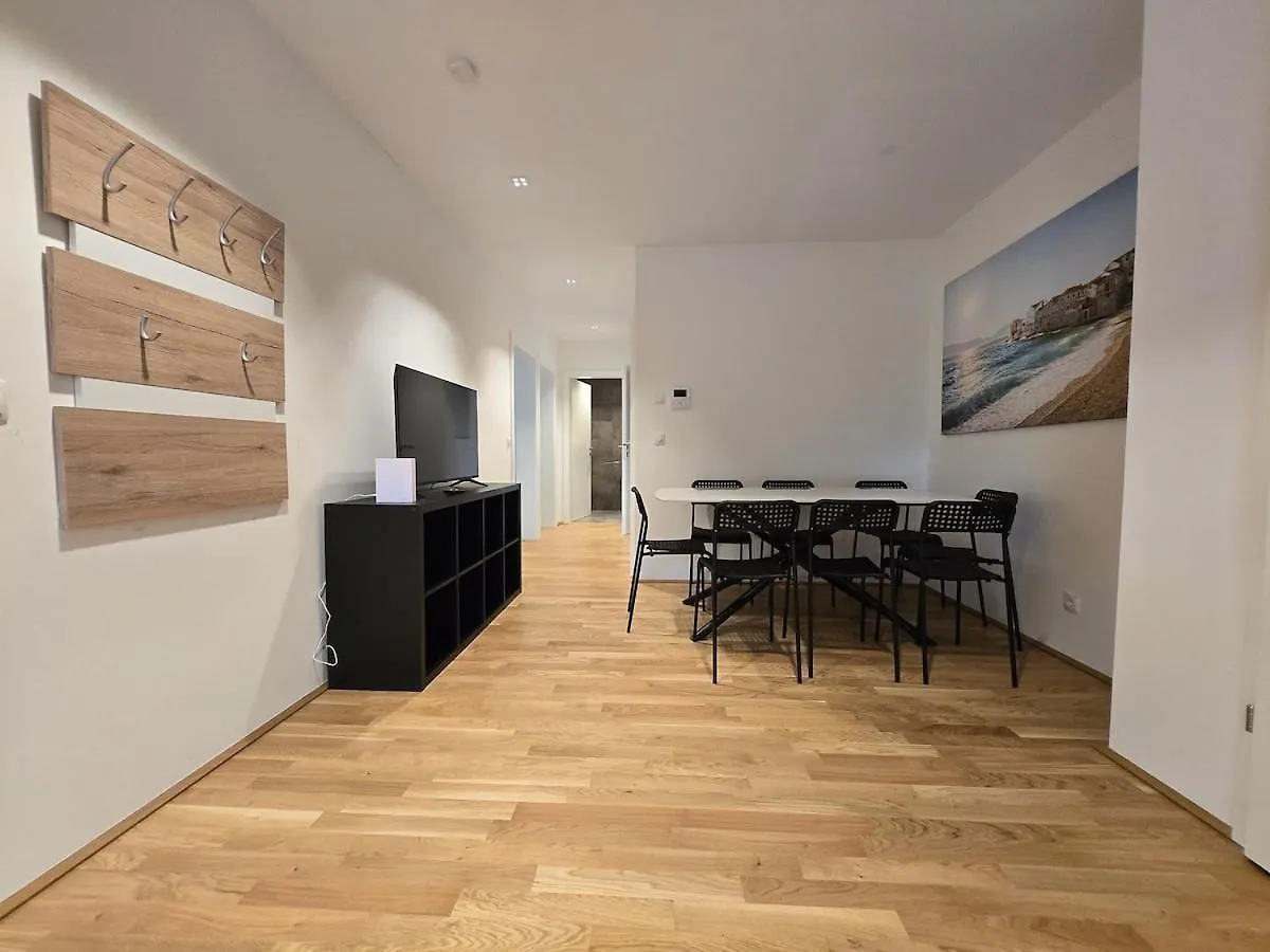 Central Innsbruck Apartment